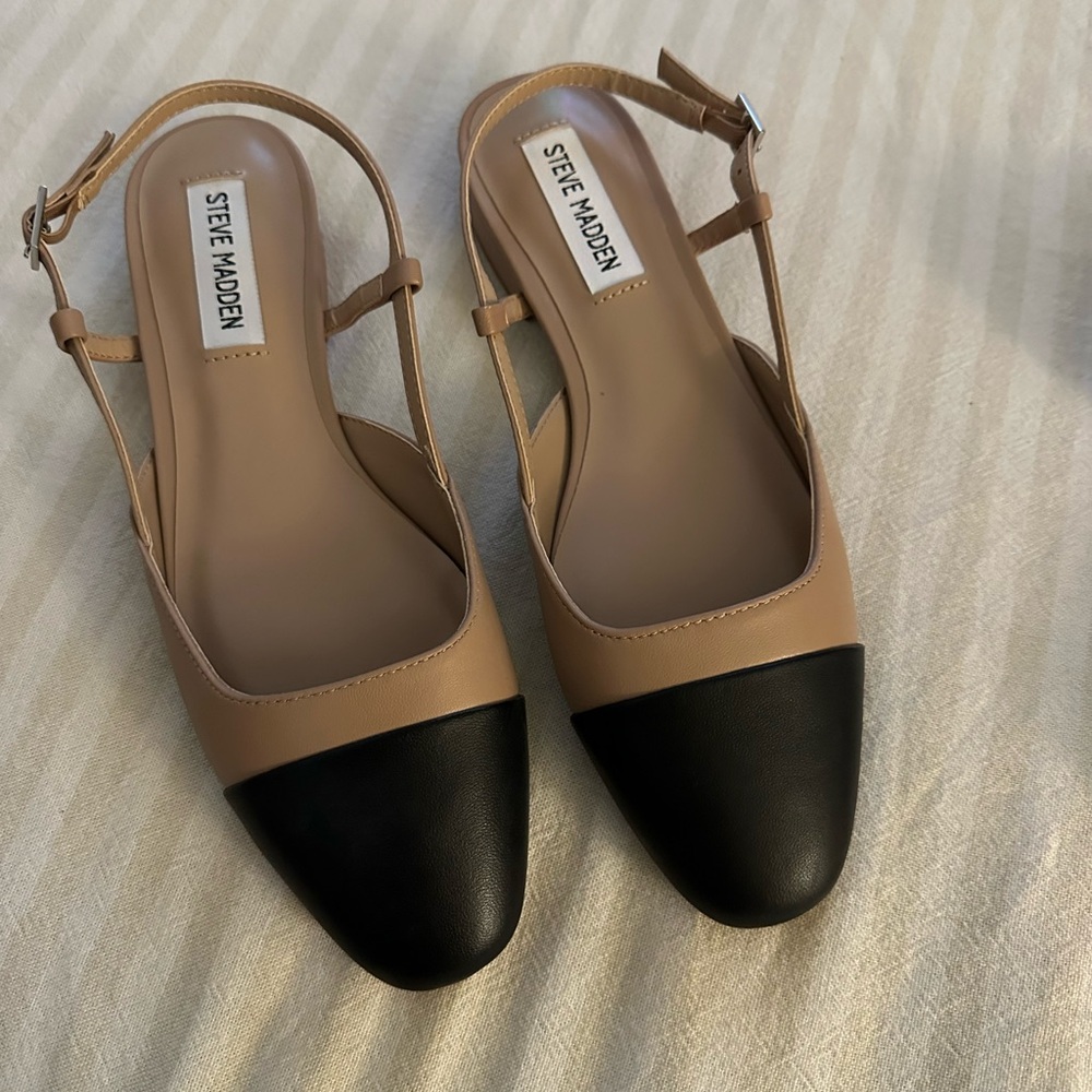 Steve Madden Women's Tan and Black Slingback Flats